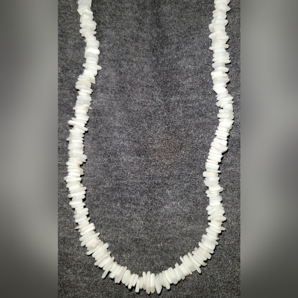 Puka Shell Necklace - Picture 2 of 3